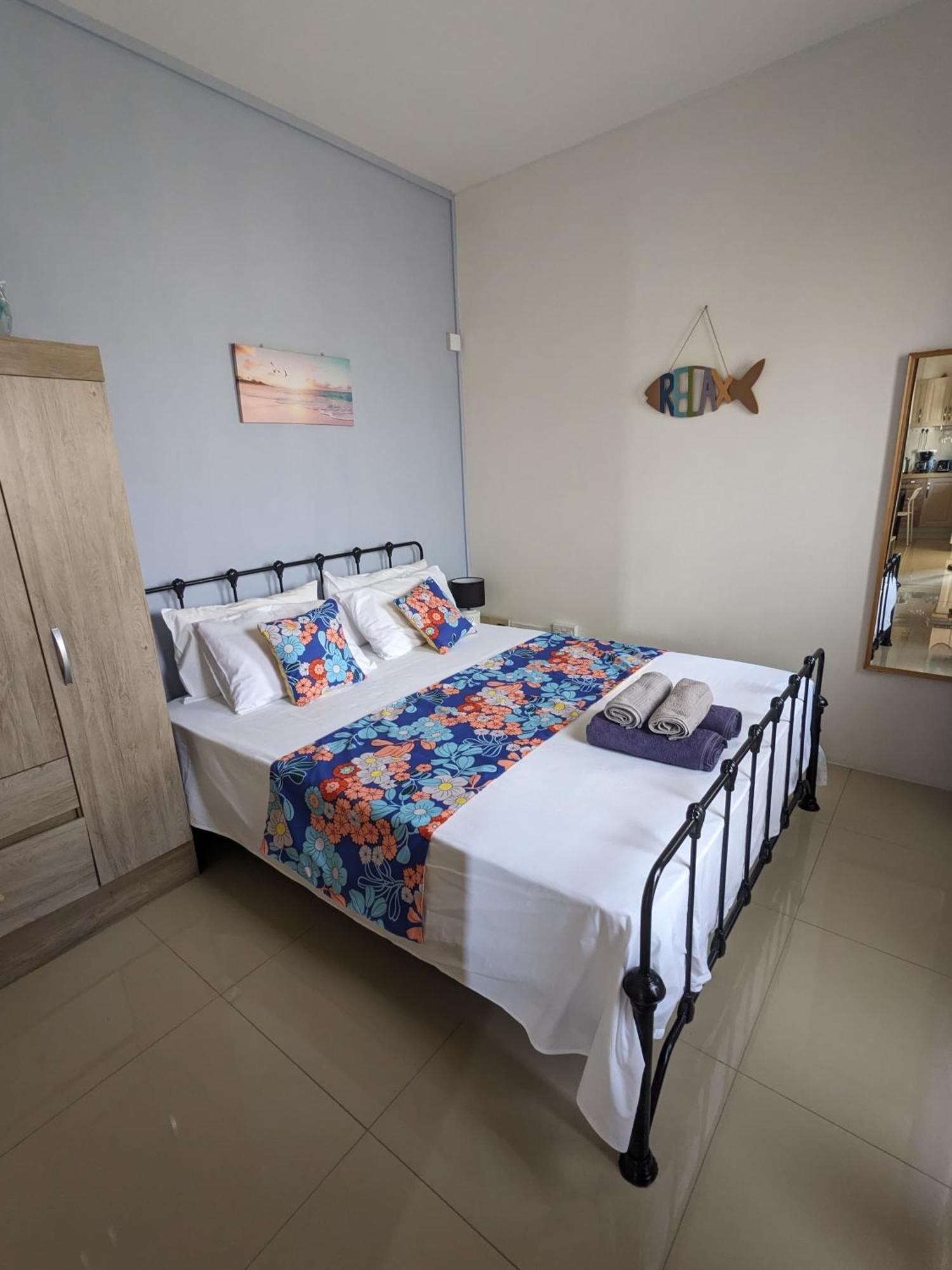 New Chic Apartment Flic En Flac Luaran gambar